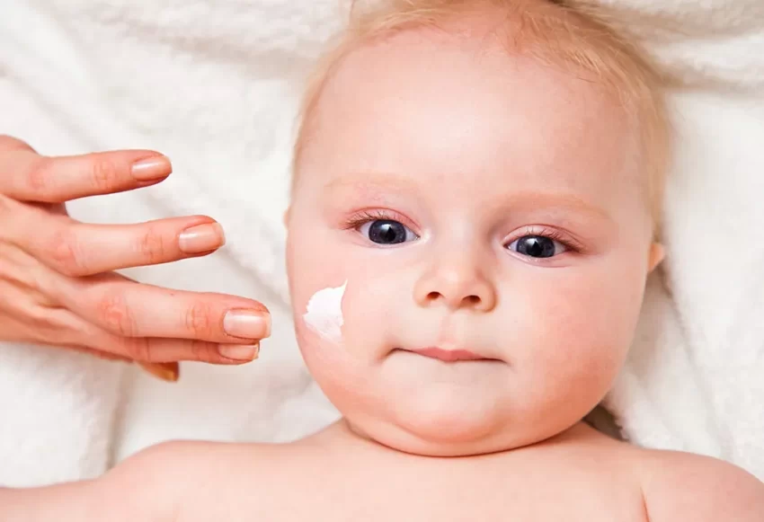  7 Best Tips to Keep Your Baby's Skin Hydrated and Soft