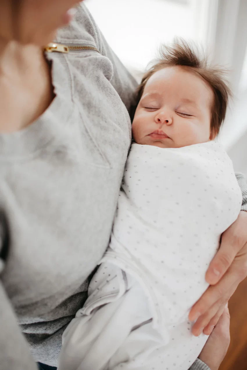 Tips and Tricks for Swaddling Your Baby in Winter